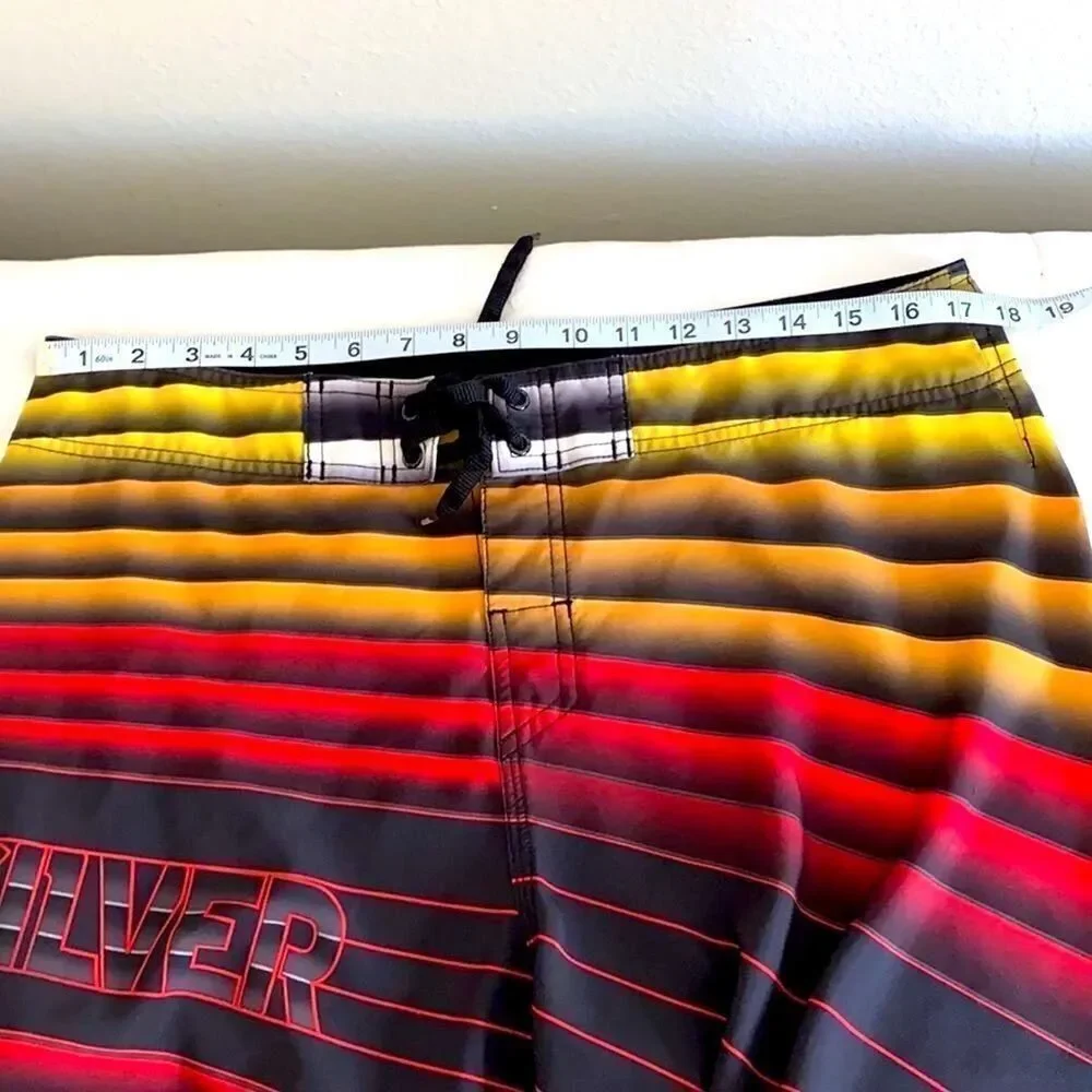 Quiksilver Board Shorts Colorful 34